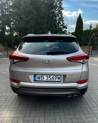 Hyundai Tucson cena 58000 przebieg: 264000, rok produkcji 2016 z Warszawa małe 92